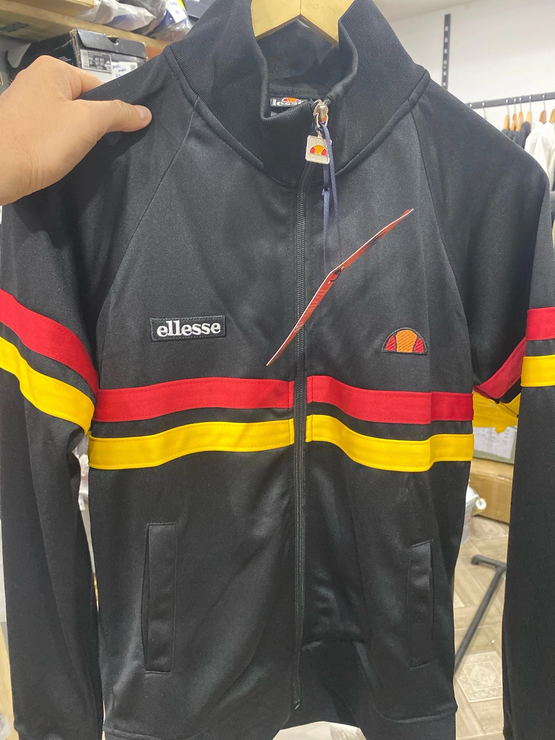 Олимпийка Ellesse