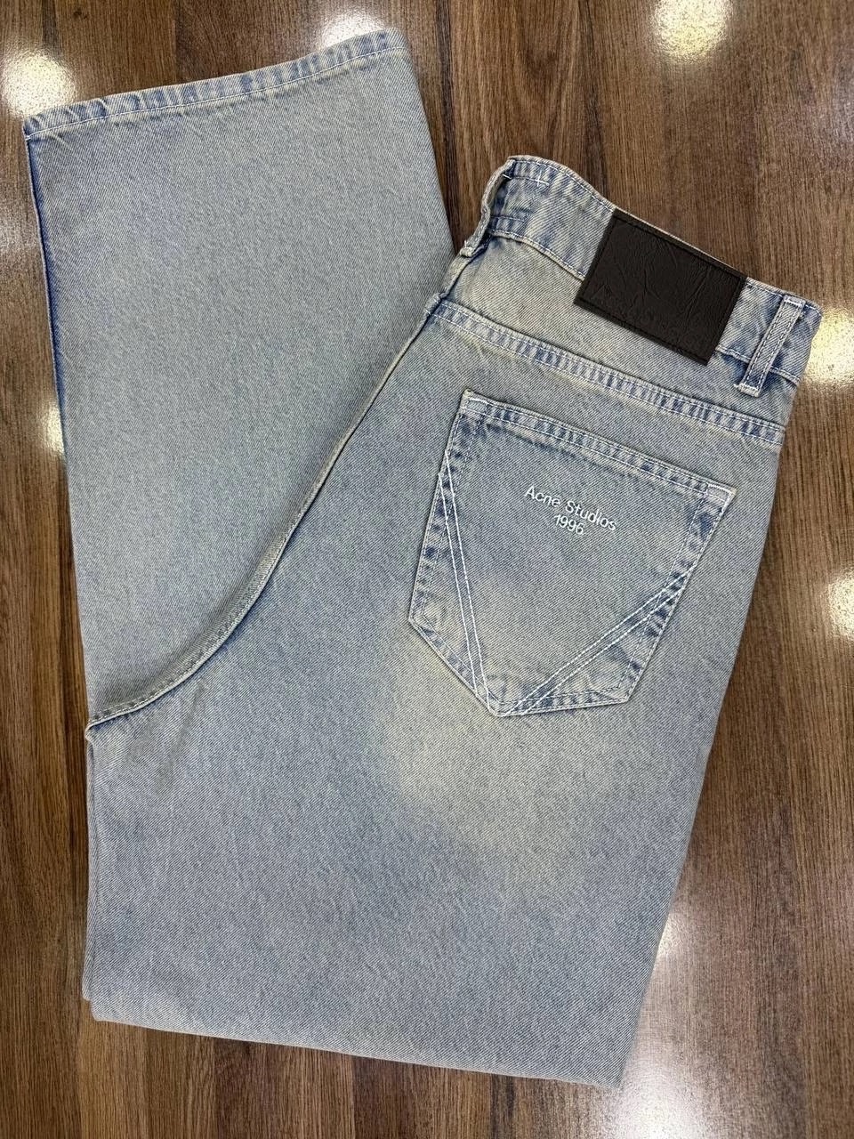 Джинсы Acne Studios